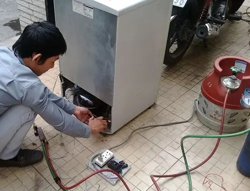 Giai đoạn đầu tích lũy kinh nghiệm điện lạnh
