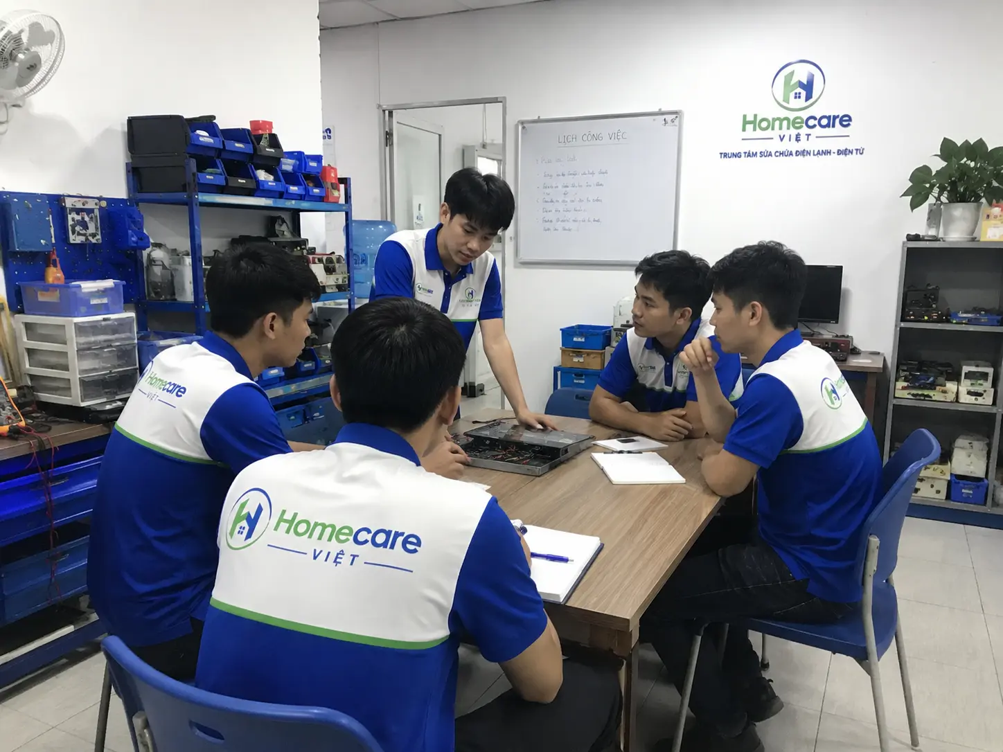 Họp chuyên môn kỹ thuật điện lạnh